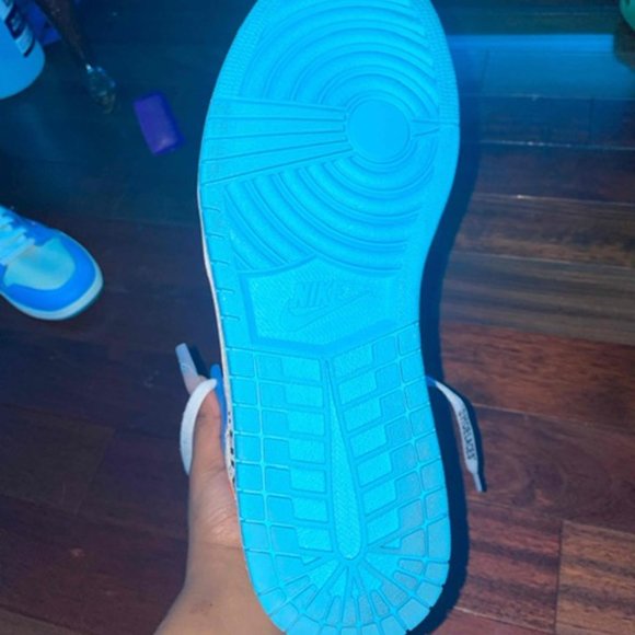 Jordan 1 Retro High Off-White University Blue Size 11 main image 9